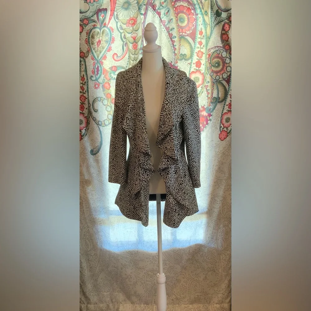 NWOT Calvin Klein Black and White Textured Jacquard Cardigan Blazer Size 4
